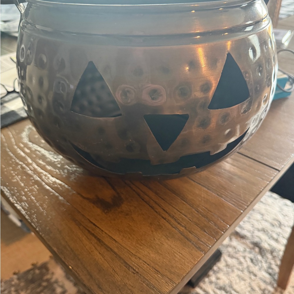 T.J.Maxx bronzed silver Jack-O'-Lantern Bowl